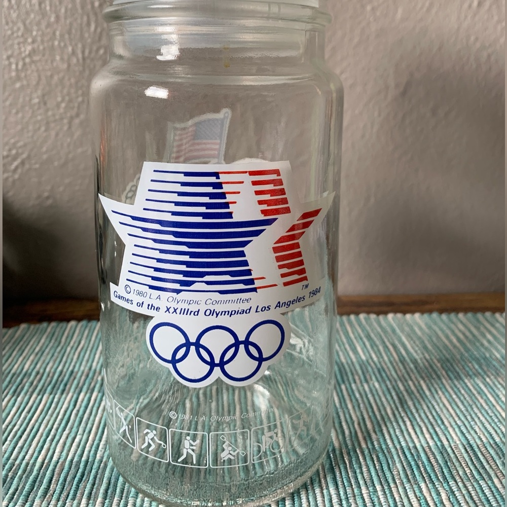1984 M&M's Los Angeles Olympic Games Glass Candy Jar Collectable - Picture 3 of 7
